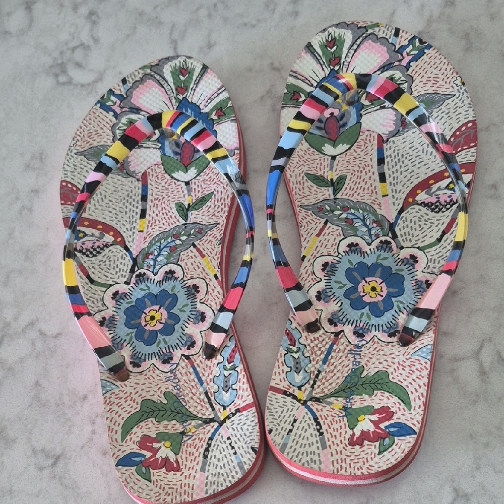 Floral Patterned Flip Flops Vera Bradley